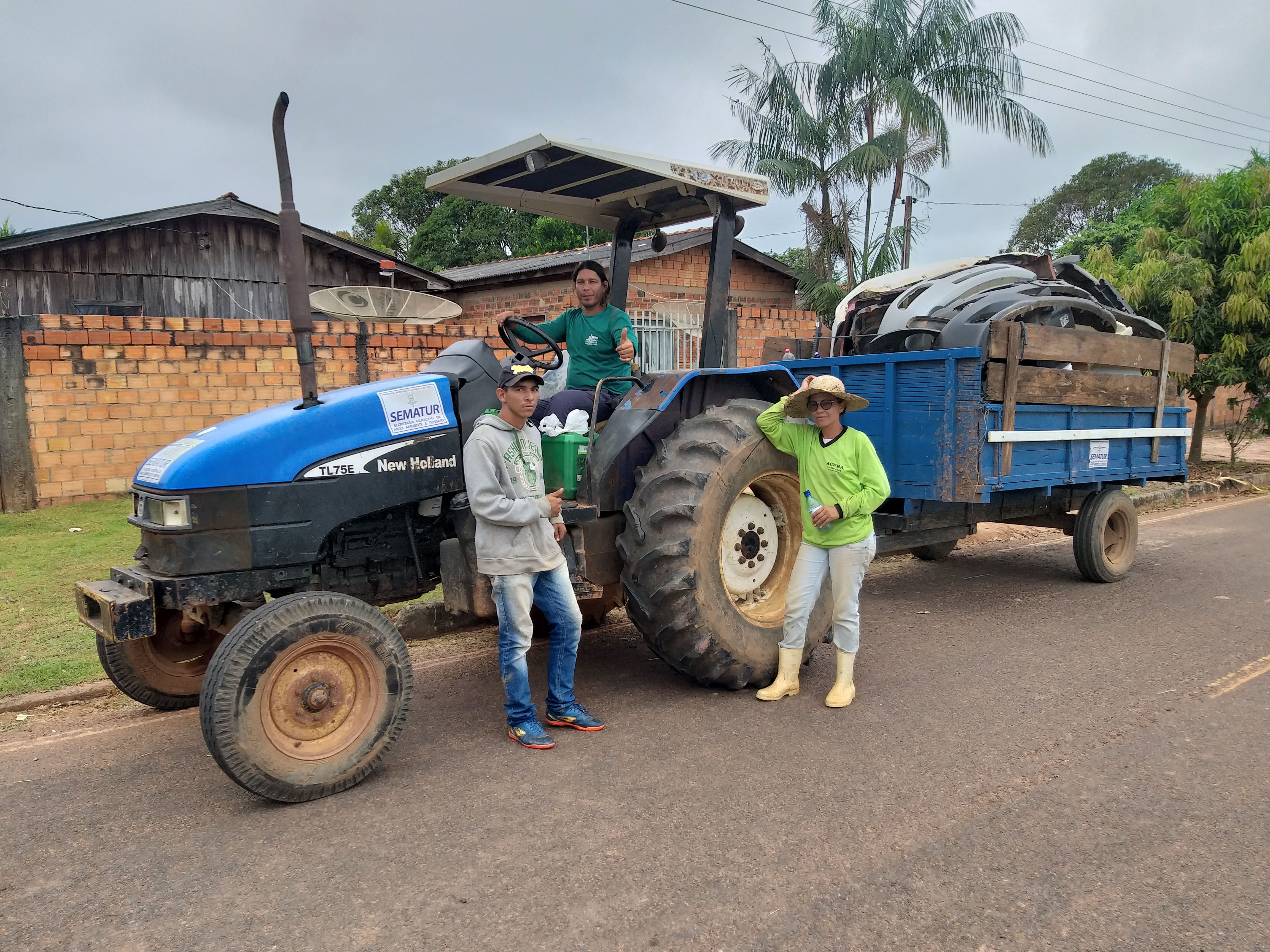 Coleta de materiais recicláveis em Alvorada do Oeste